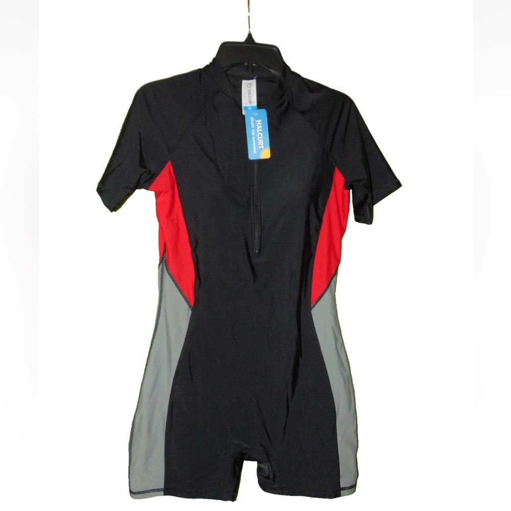 HALCURT BLACK & RED SHORT SLEEVE RASH GUARD ZIP UP SWIMSUIT SIZE XL NWT!